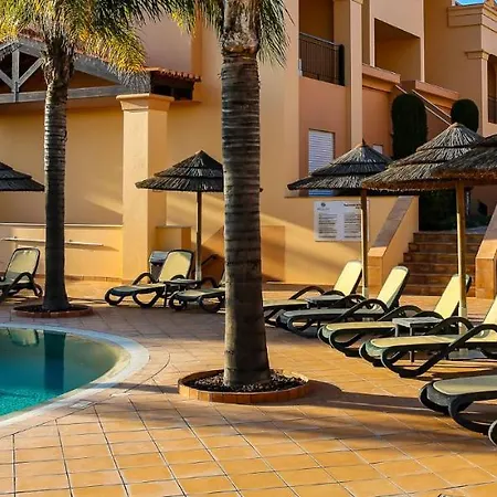 Luzbay Pool Апартаменты
