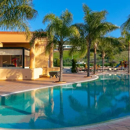 Апартаменты Luzbay Pool *
