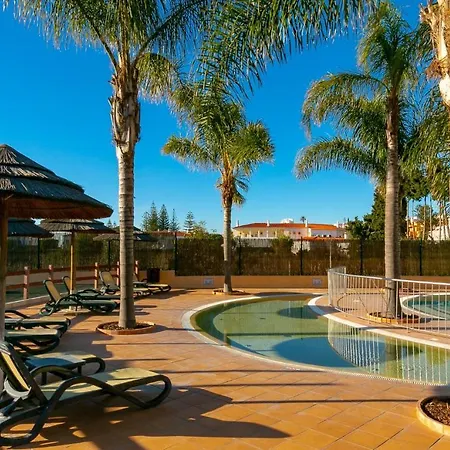 Luzbay Pool Апартаменты *
